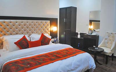 hotel triund heights luxury rooms